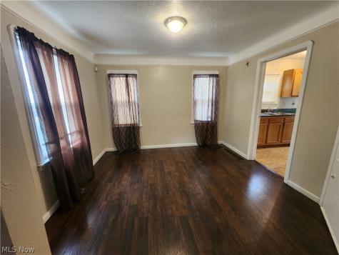 1517 Larchmont Road Cleveland OH 44110