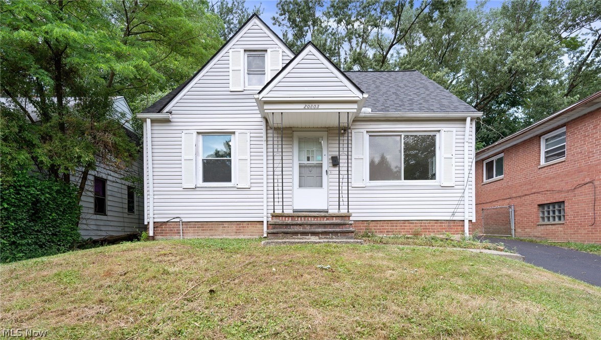 20803 Kenyon Drive Maple Heights OH 44137
