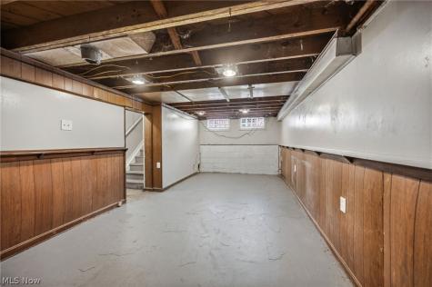 20803 Kenyon Drive Maple Heights OH 44137