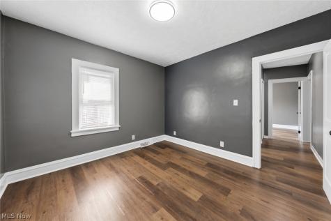 3904 Ardmore Avenue Cleveland OH 44109