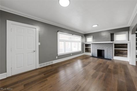 3904 Ardmore Avenue Cleveland OH 44109