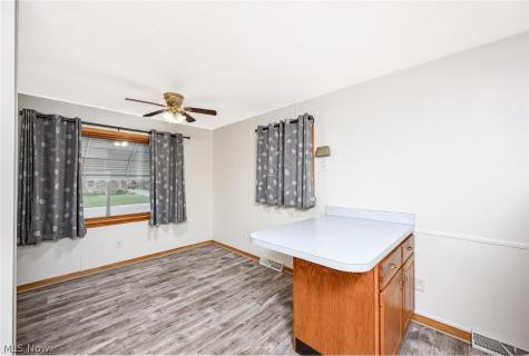 141 26th Street NW Barberton OH 44203
