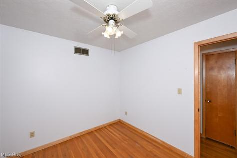 141 26th Street NW Barberton OH 44203