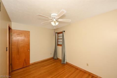 141 26th Street NW Barberton OH 44203