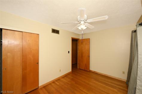 141 26th Street NW Barberton OH 44203