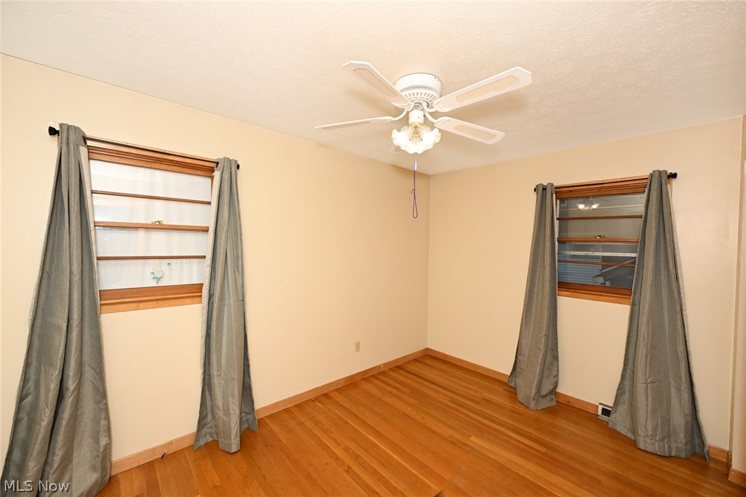 141 26th Street NW Barberton OH 44203