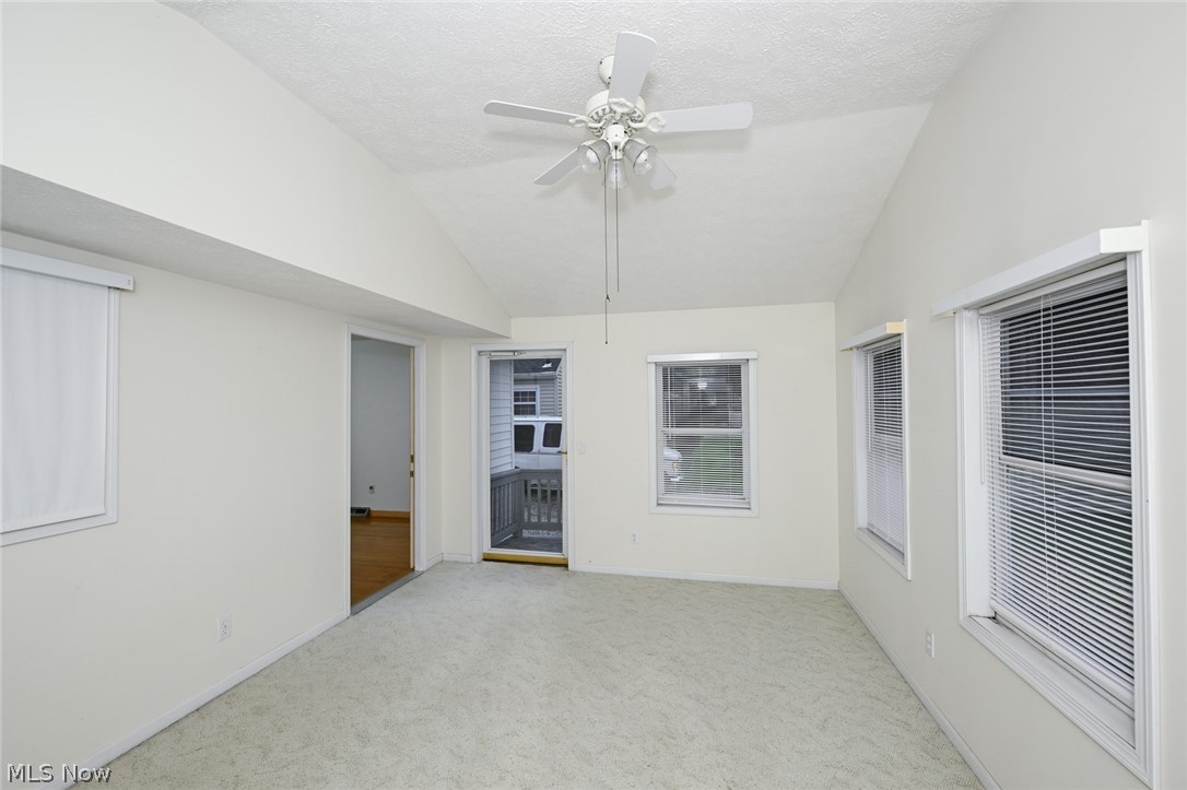141 26th Street NW Barberton OH 44203