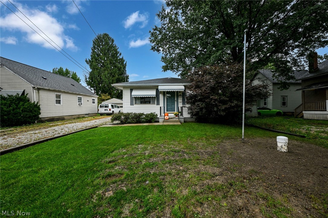 141 26th Street NW Barberton OH 44203
