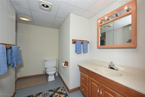 141 26th Street NW Barberton OH 44203