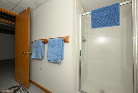 141 26th Street NW Barberton OH 44203