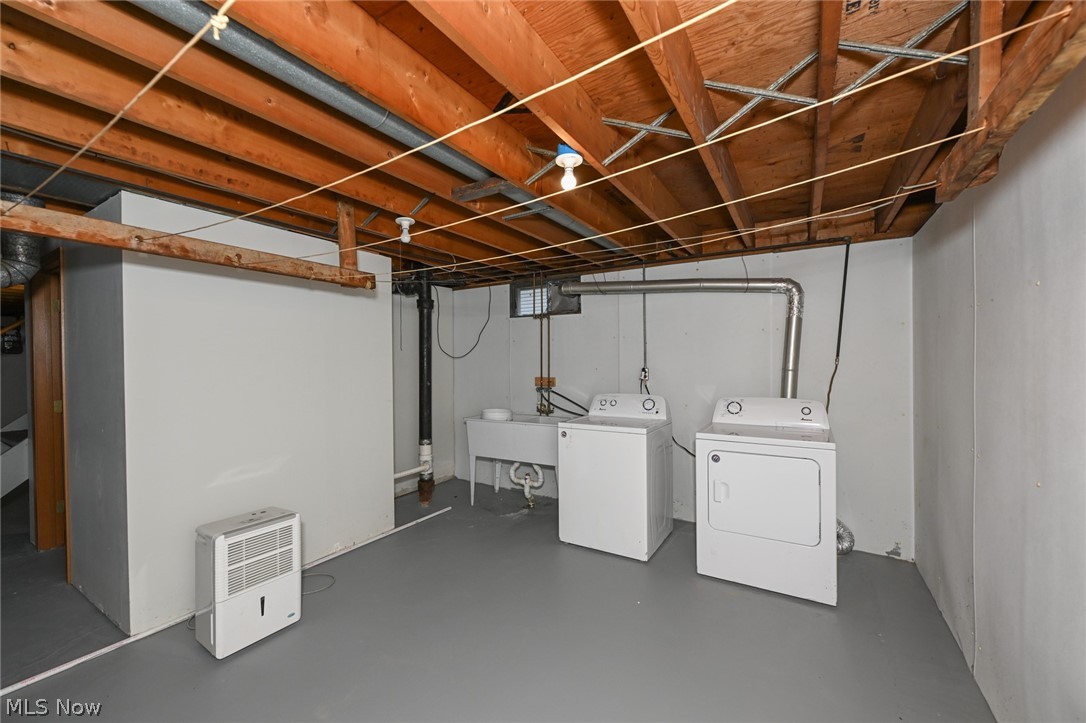 141 26th Street NW Barberton OH 44203
