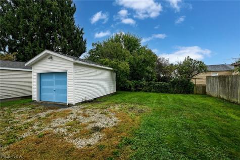 141 26th Street NW Barberton OH 44203