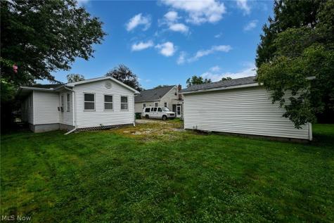 141 26th Street NW Barberton OH 44203
