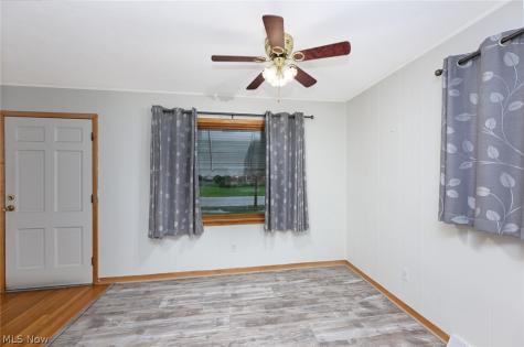 141 26th Street NW Barberton OH 44203