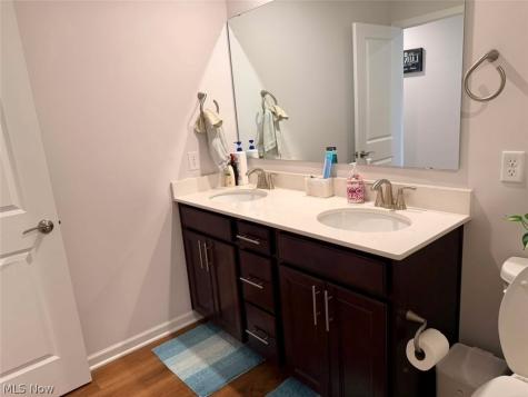 863 River Run Road Aurora OH 44202