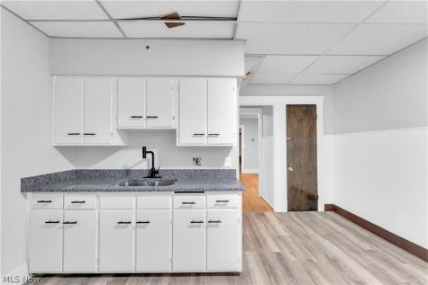 4102 Brooklyn Avenue Cleveland OH 44109