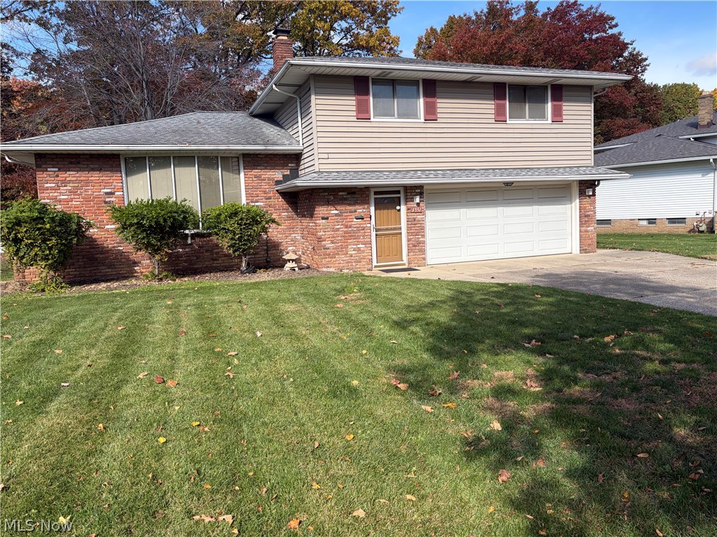 1351 N Circle View Drive Seven Hills OH 44131