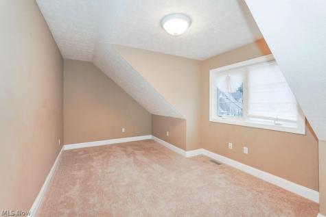 3729 Edgehill Drive Cleveland OH 44121