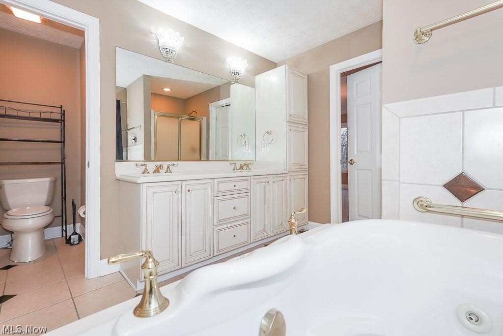 3729 Edgehill Drive Cleveland OH 44121