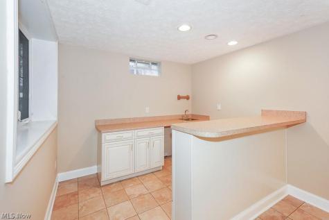 3729 Edgehill Drive Cleveland OH 44121