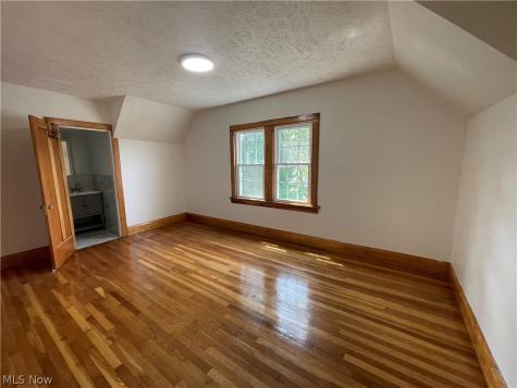 2235 Montclair Avenue Youngstown OH 44511