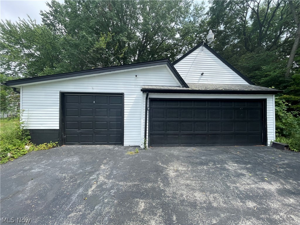 2235 Montclair Avenue Youngstown OH 44511