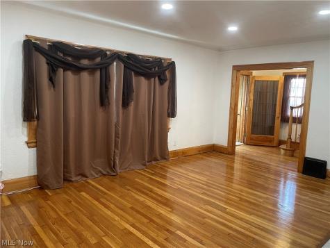 2235 Montclair Avenue Youngstown OH 44511