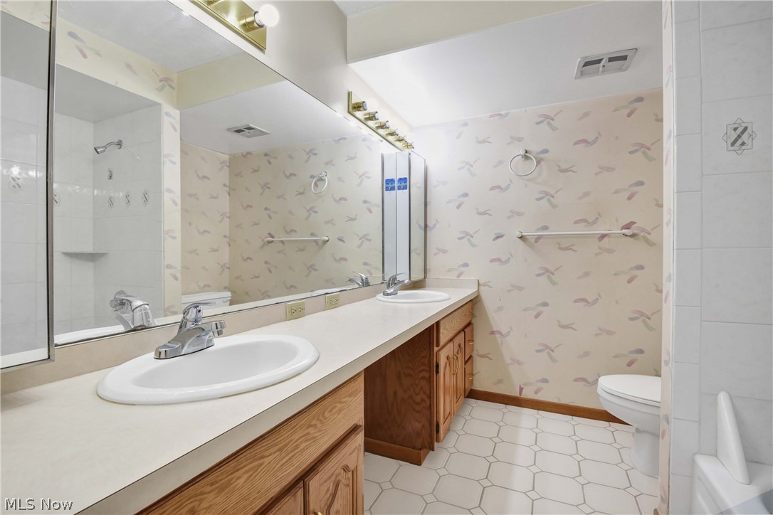 12900 Lake Avenue Lakewood OH 44107