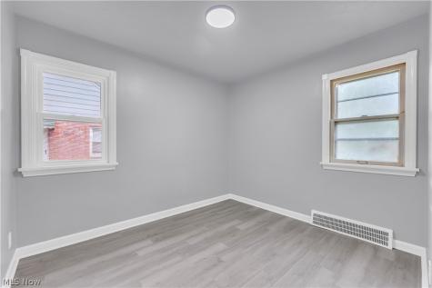 735 E 256th Street Euclid OH 44132