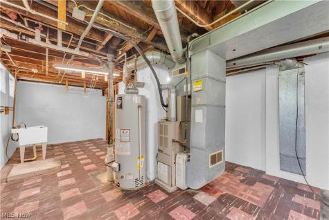 735 E 256th Street Euclid OH 44132