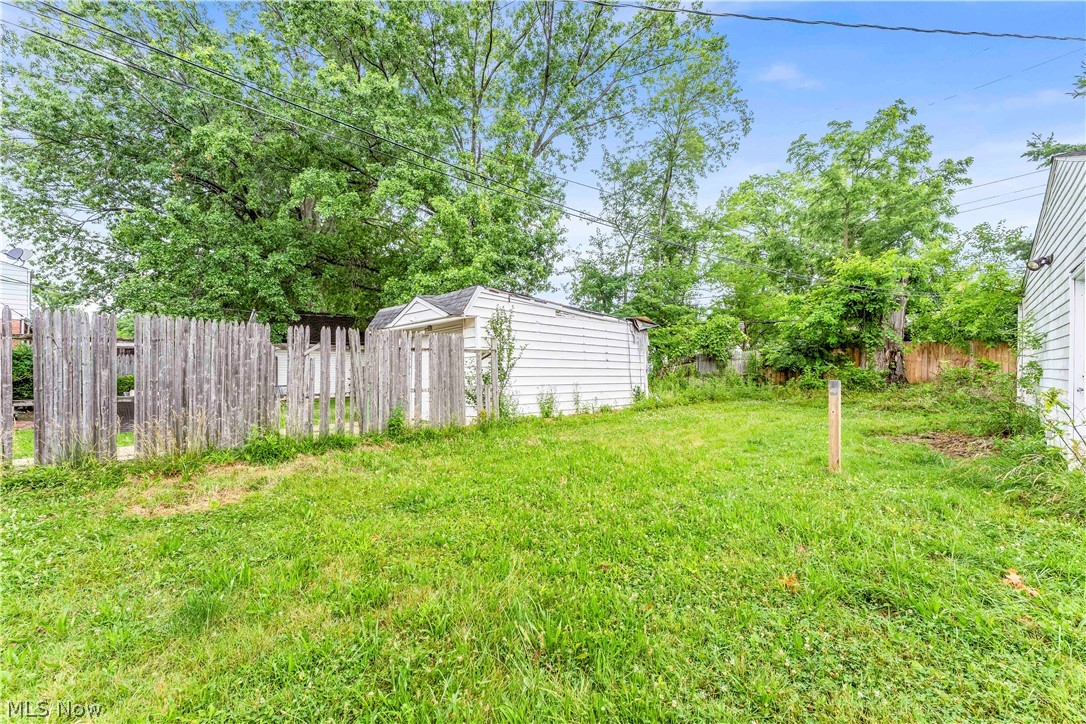 735 E 256th Street Euclid OH 44132