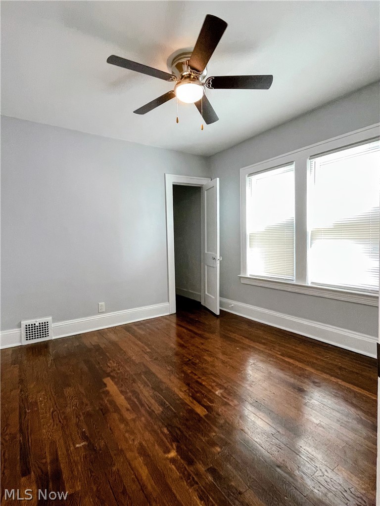 2076 Lewis Drive Lakewood OH 44107