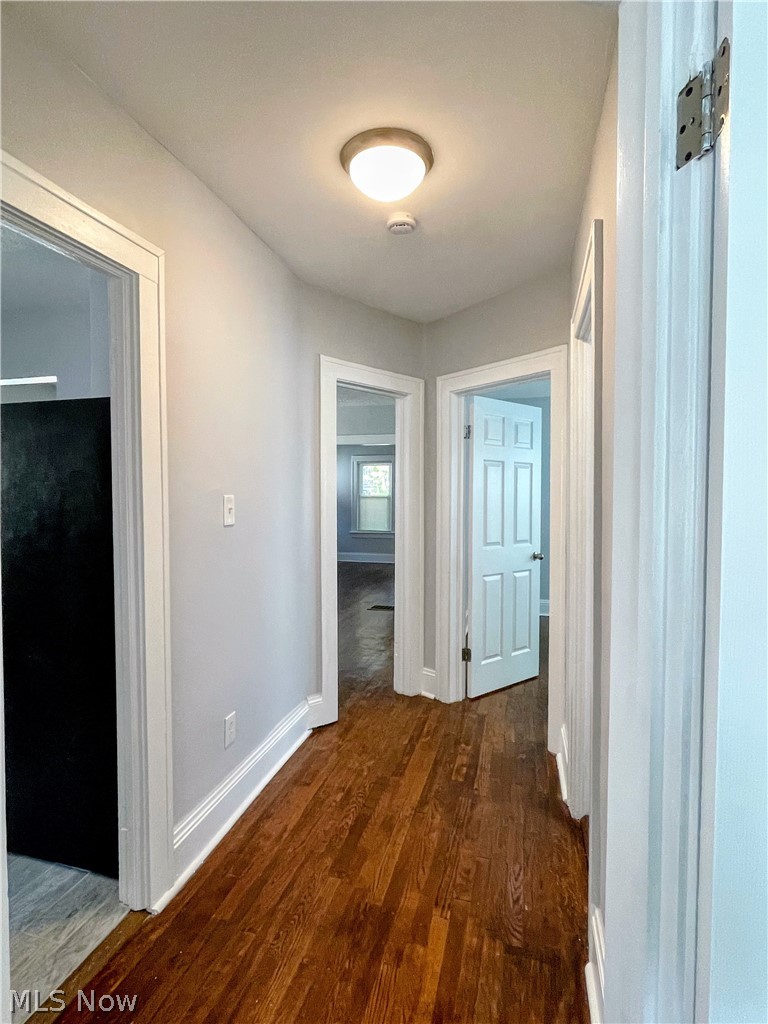 2076 Lewis Drive Lakewood OH 44107
