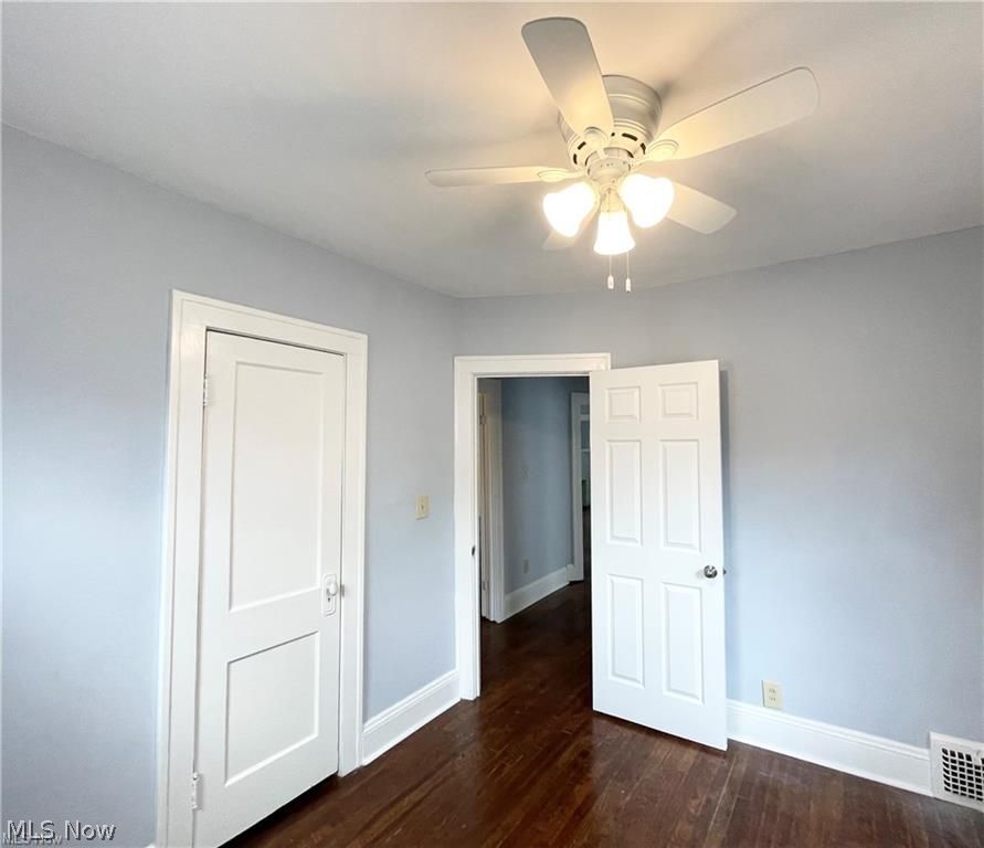 2076 Lewis Drive Lakewood OH 44107