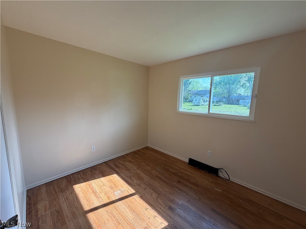2227 Ogden Avenue NW Warren OH 44483
