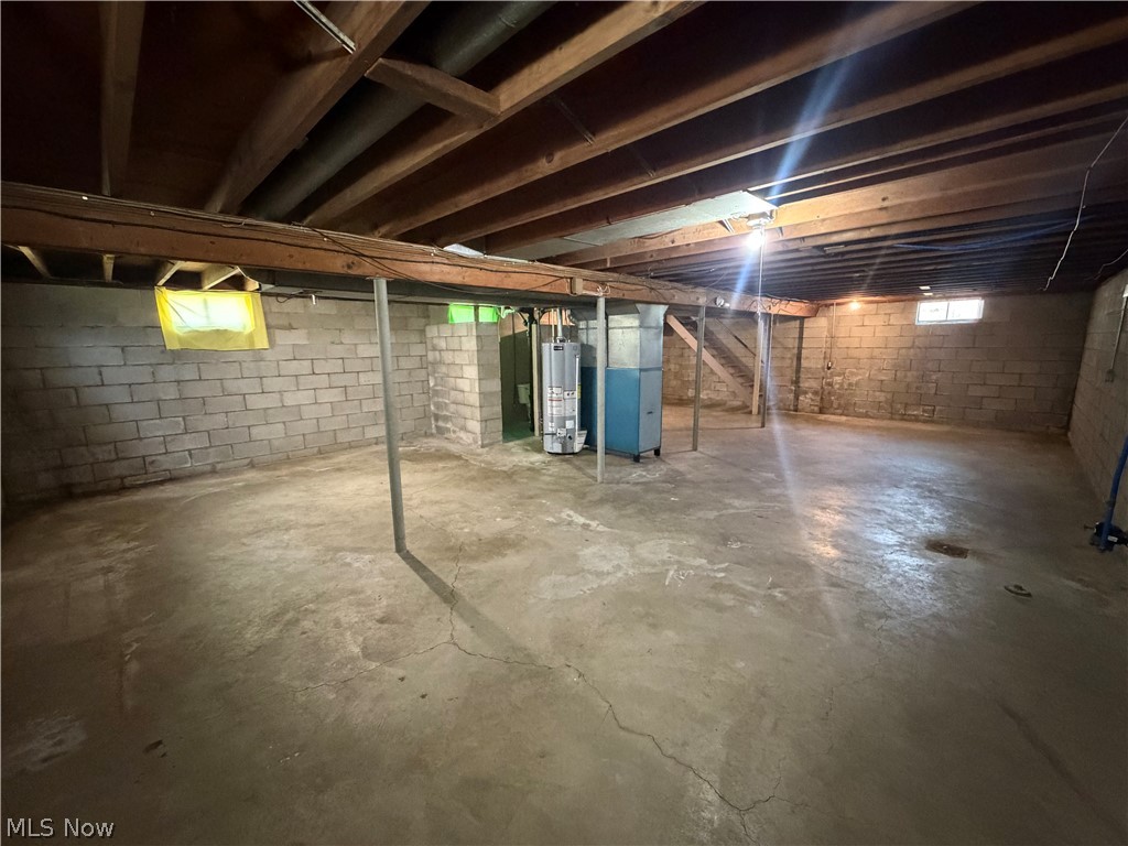 2227 Ogden Avenue NW Warren OH 44483
