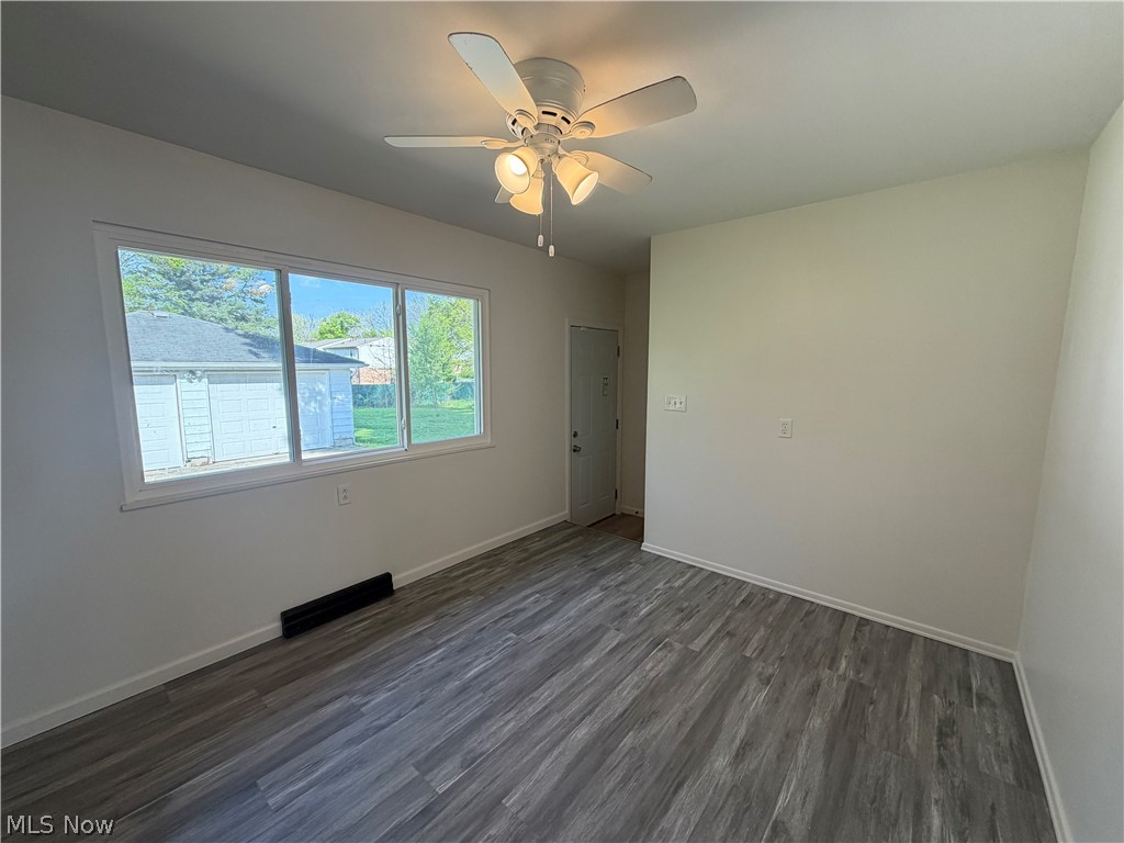 2227 Ogden Avenue NW Warren OH 44483