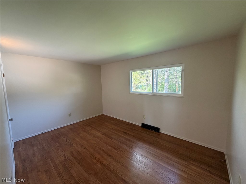 2227 Ogden Avenue NW Warren OH 44483