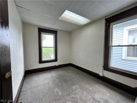 1303 Oregon Avenue Steubenville OH 43952