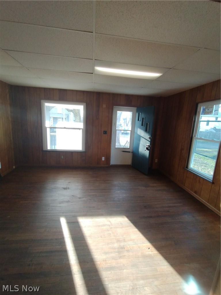 329 SE Charles Avenue Warren OH 44410