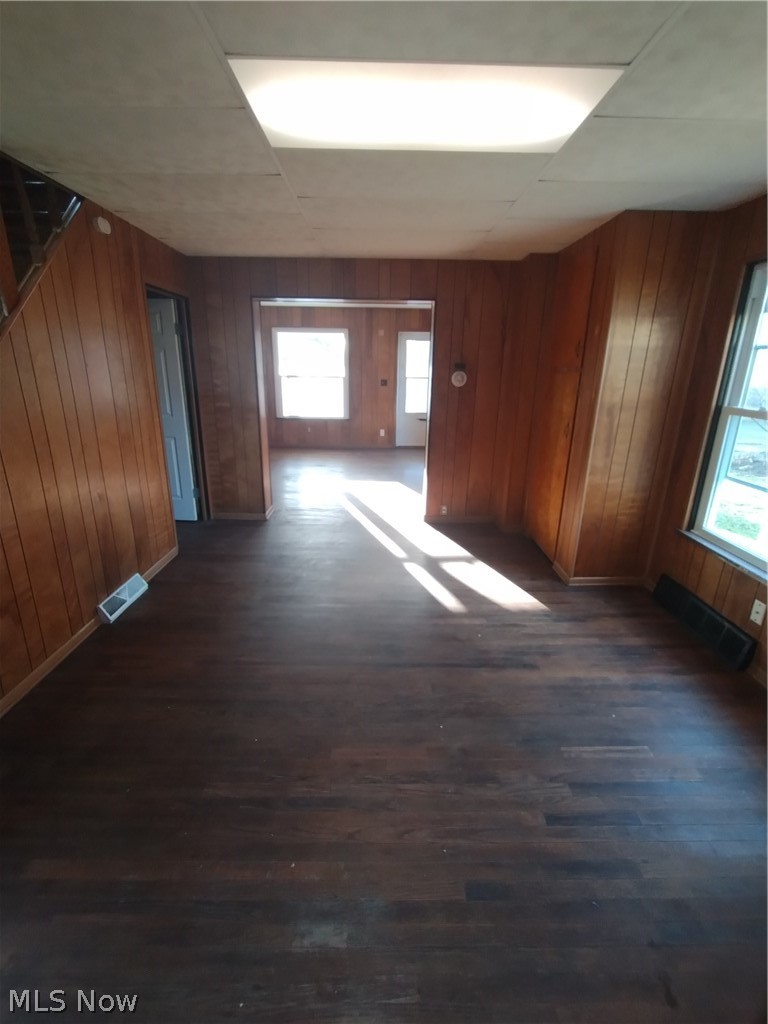 329 SE Charles Avenue Warren OH 44410