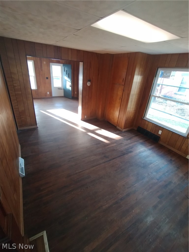 329 SE Charles Avenue Warren OH 44410