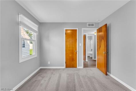 3705 Wetzel Avenue Cleveland OH 44109