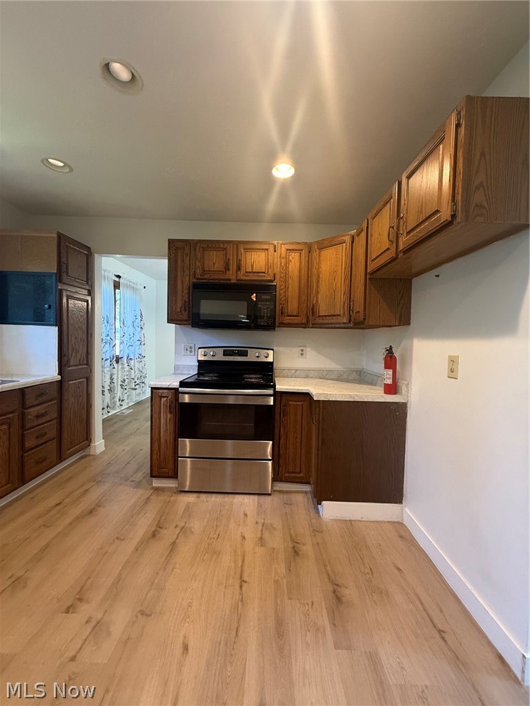 6580 Forest Glen Avenue Solon OH 44139