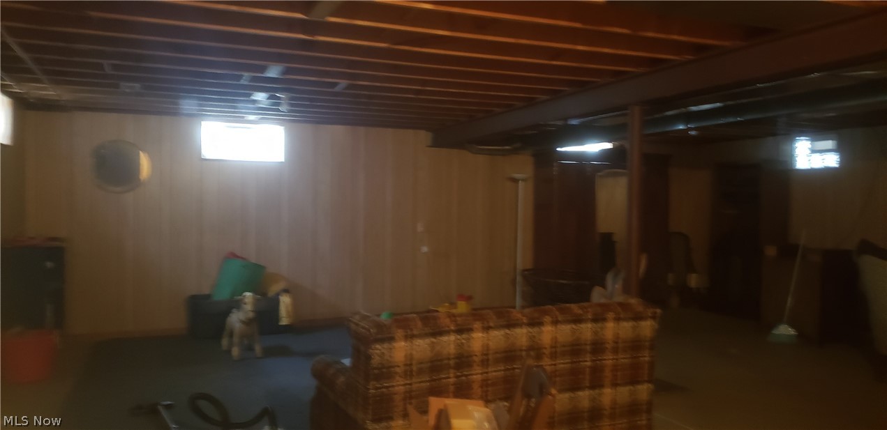 15050 Lake Avenue Middlefield OH 44062
