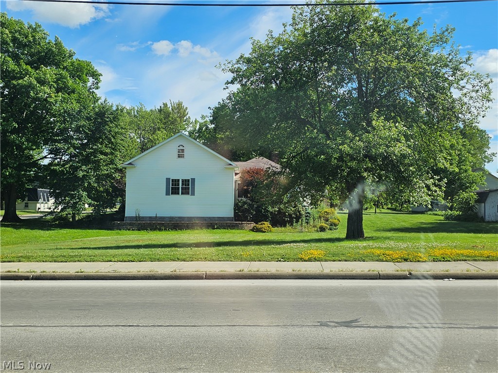 15050 Lake Avenue Middlefield OH 44062