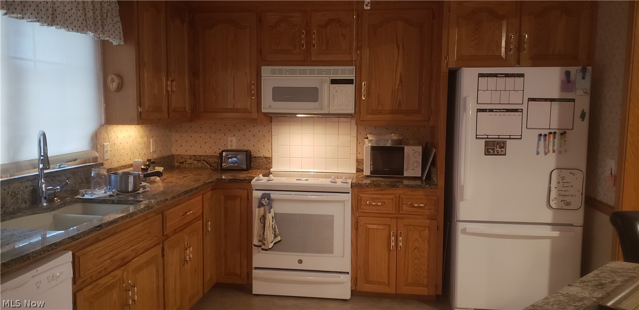 15050 Lake Avenue Middlefield OH 44062