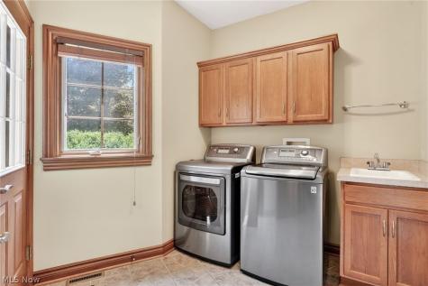 29998 Hilliard Boulevard Westlake OH 44145