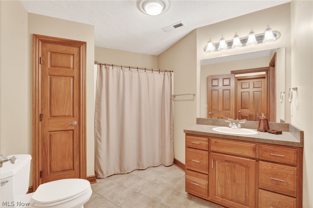 29998 Hilliard Boulevard Westlake OH 44145