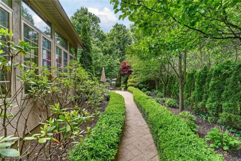 29998 Hilliard Boulevard Westlake OH 44145